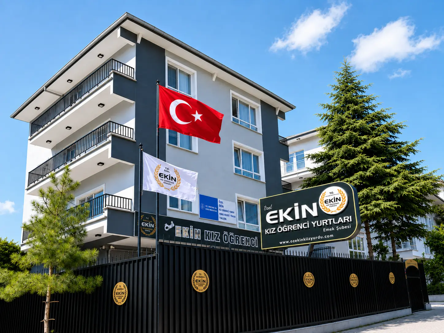 Özel Ekin Kız Öğrenci Yurdu Emek Şubesi bina dış cephesi
